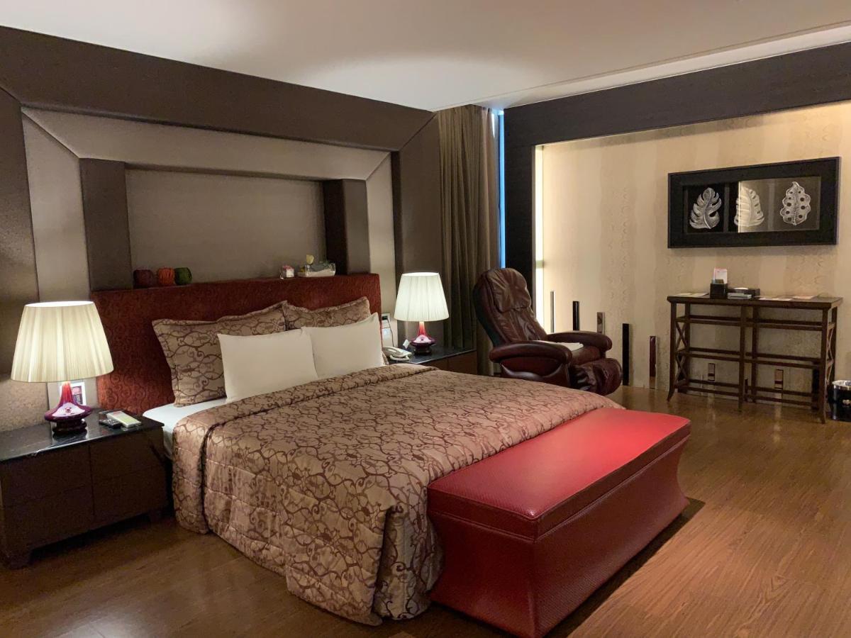麗登汽車旅館 Kaohsiung Eksteriør bilde